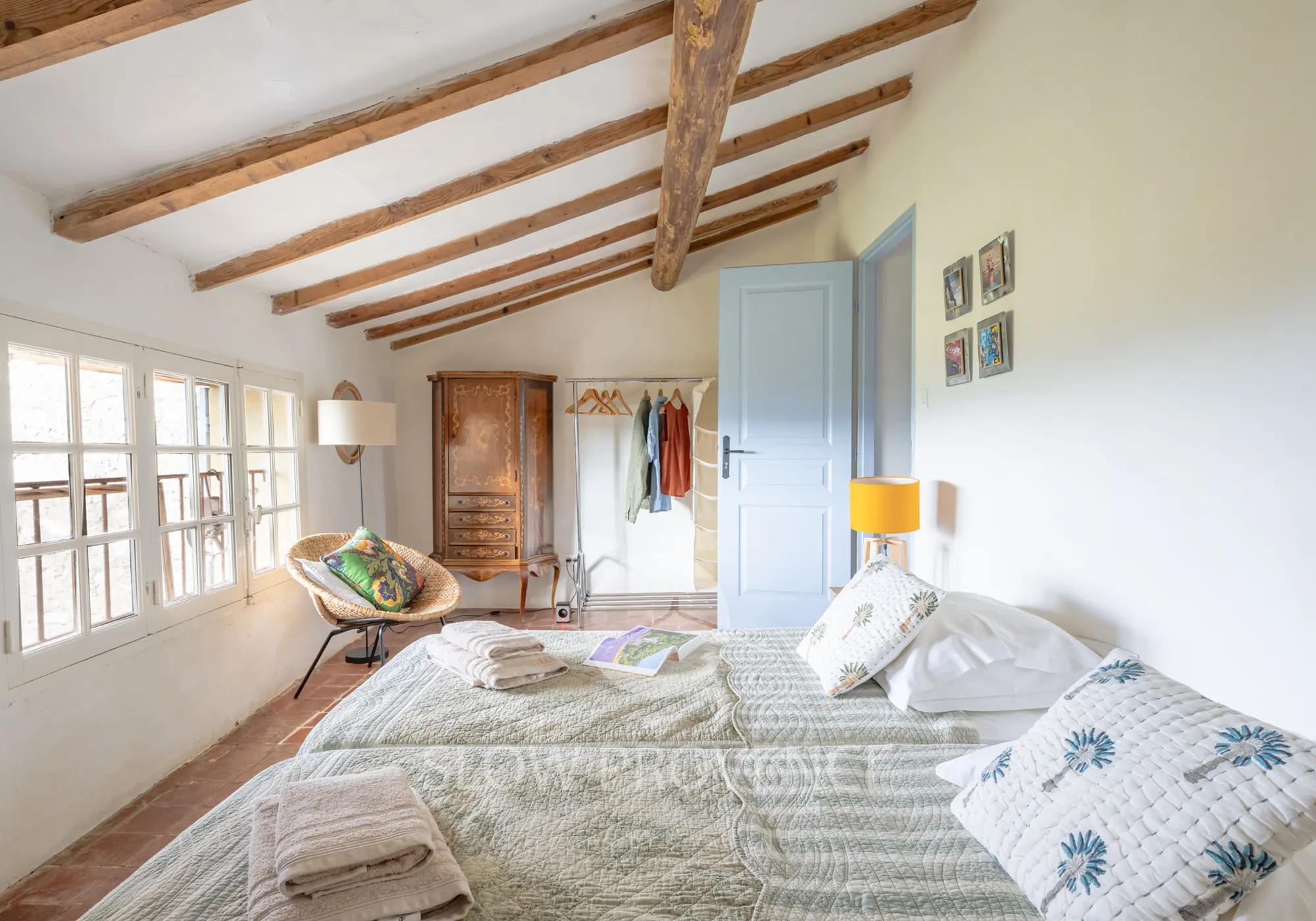 Attic room with a view of the vineyards