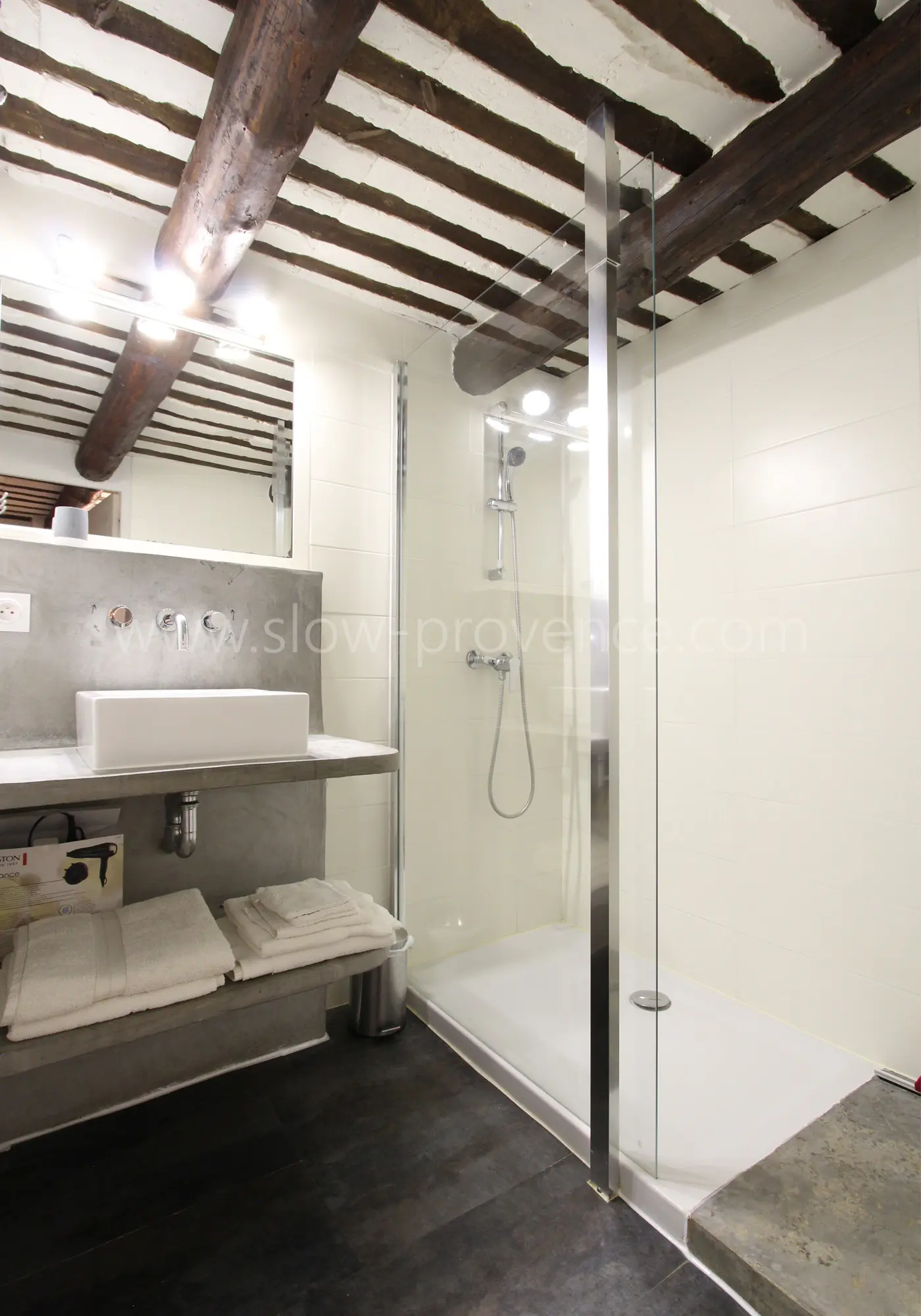 Privates Duschbad – Schlafzimmer 1