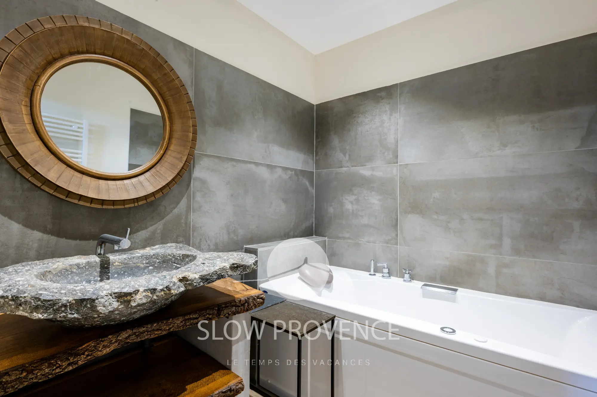 Salle de bain chambre 4