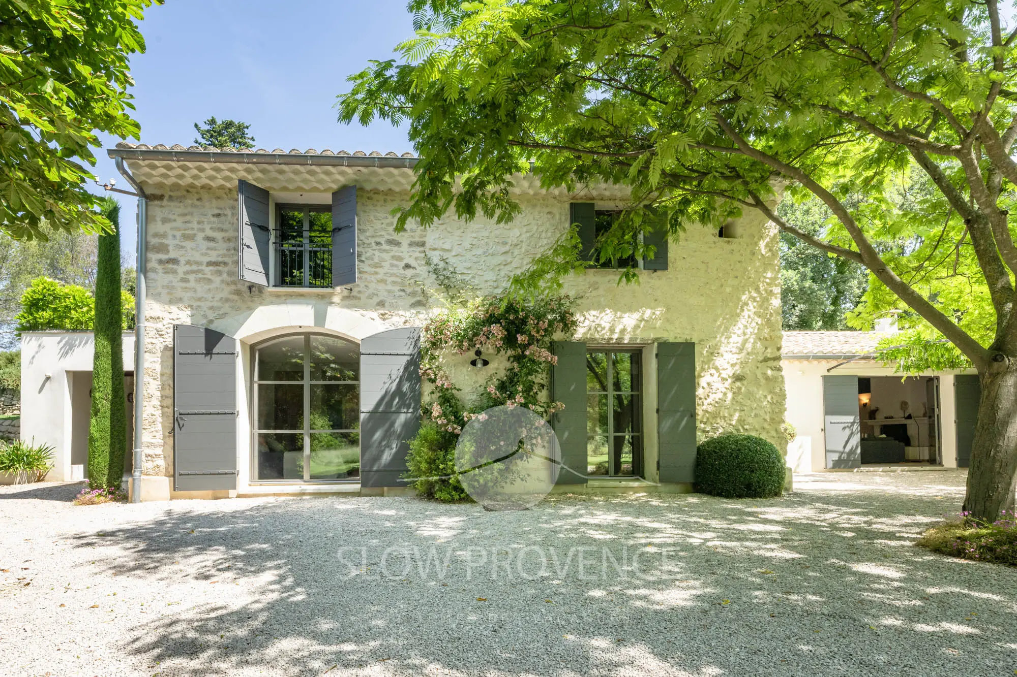 The renovated Provençal farmhouse