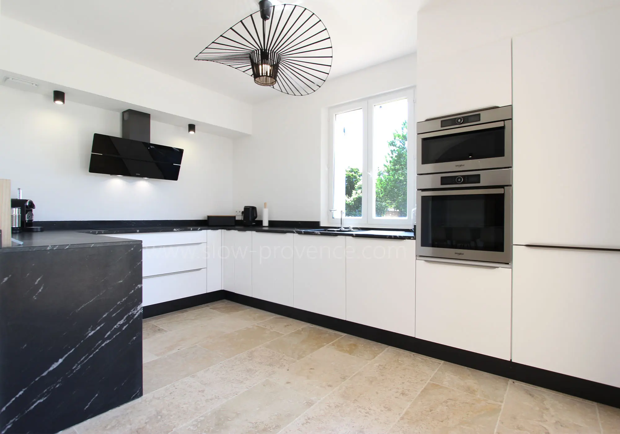 Fully equipped modern kitchen