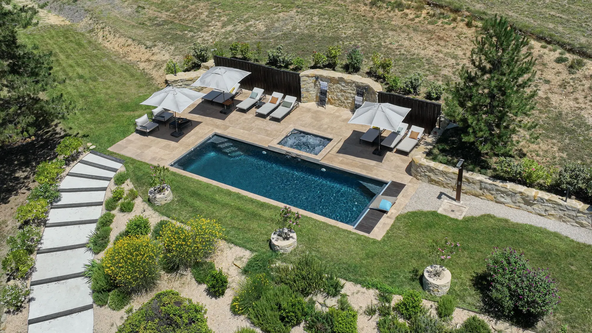 Come and enjoy a wonderful holiday in Provence!