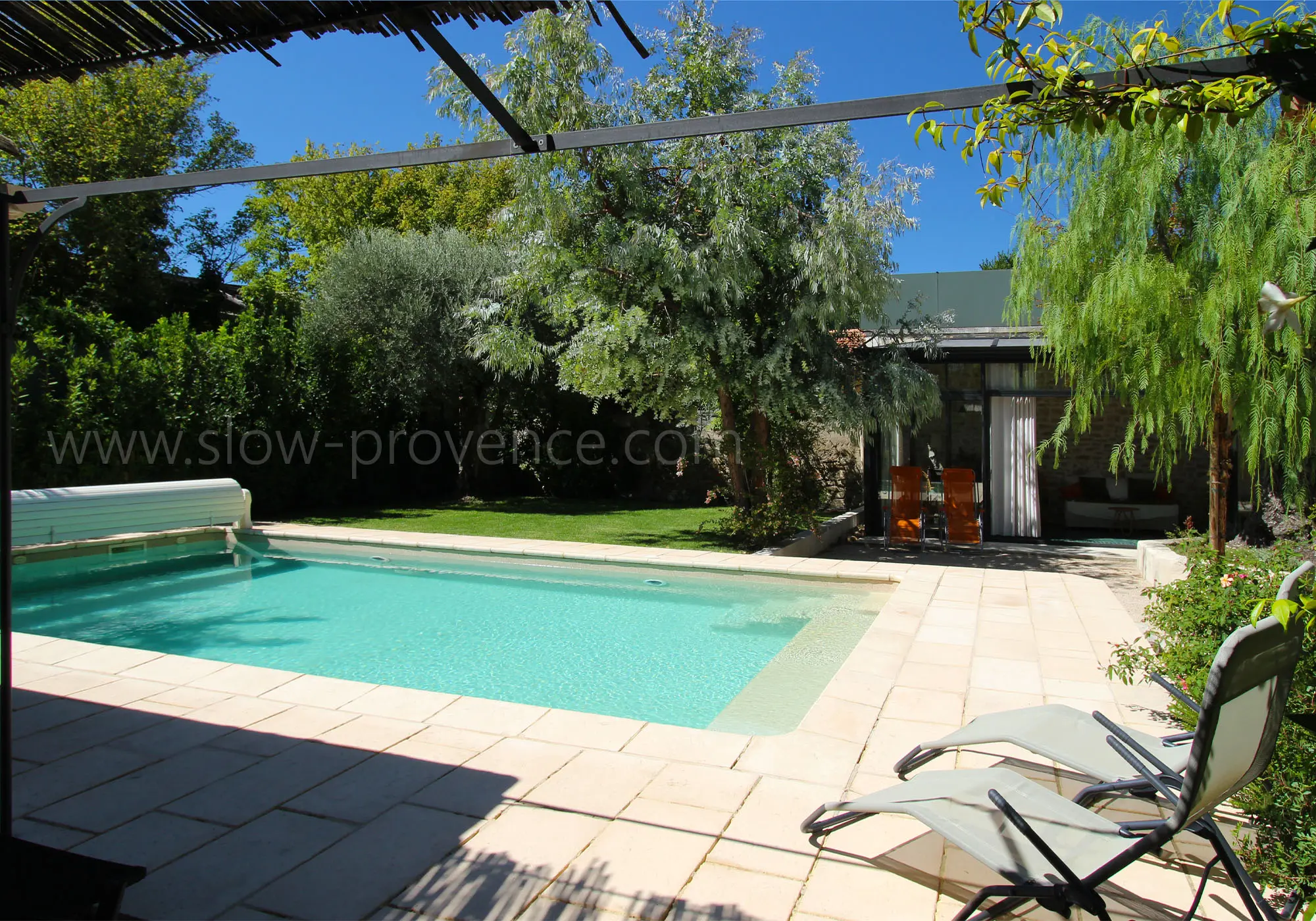 An interior open to the exterior