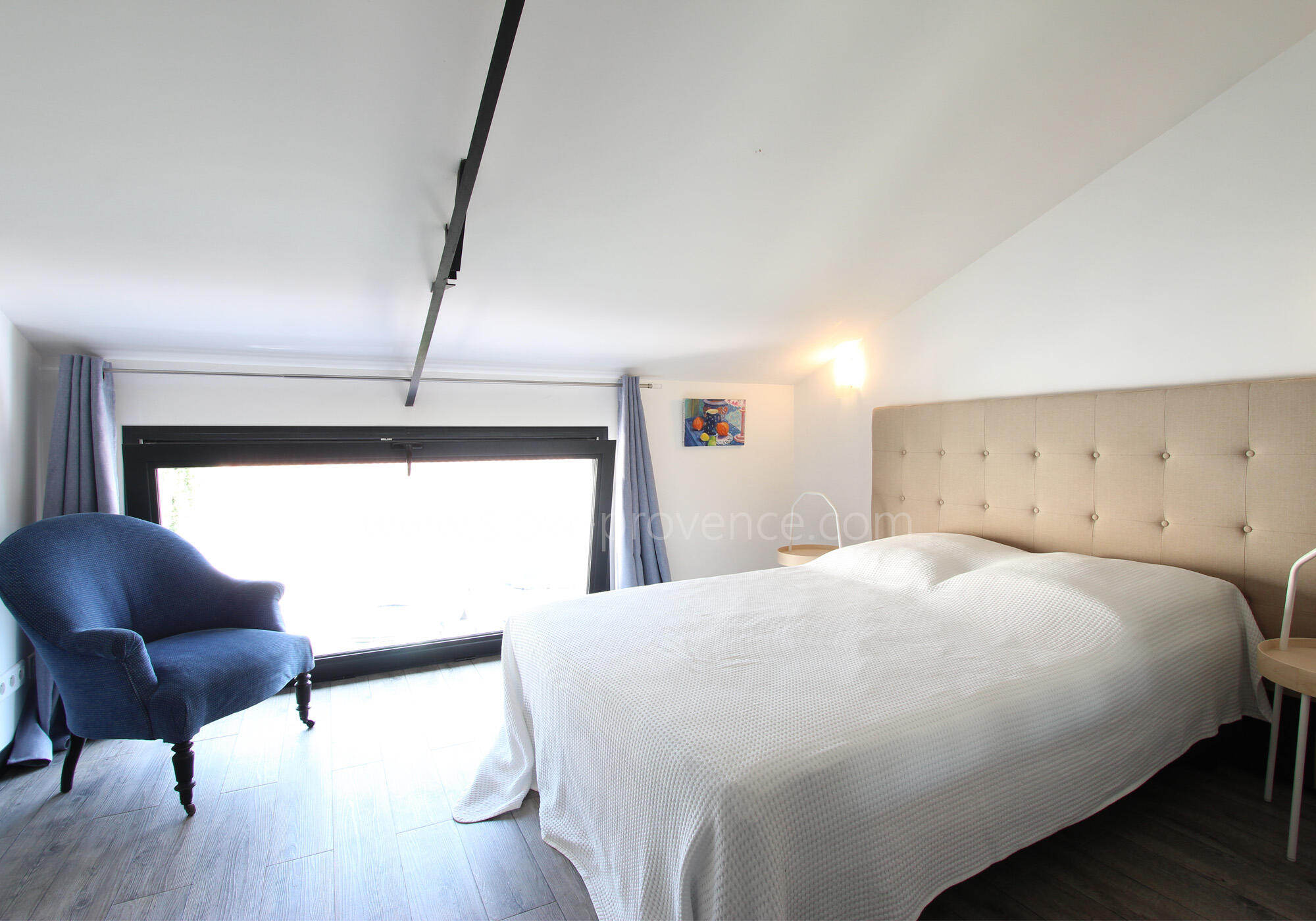 Bedroom 2: double bed (140x200cm)