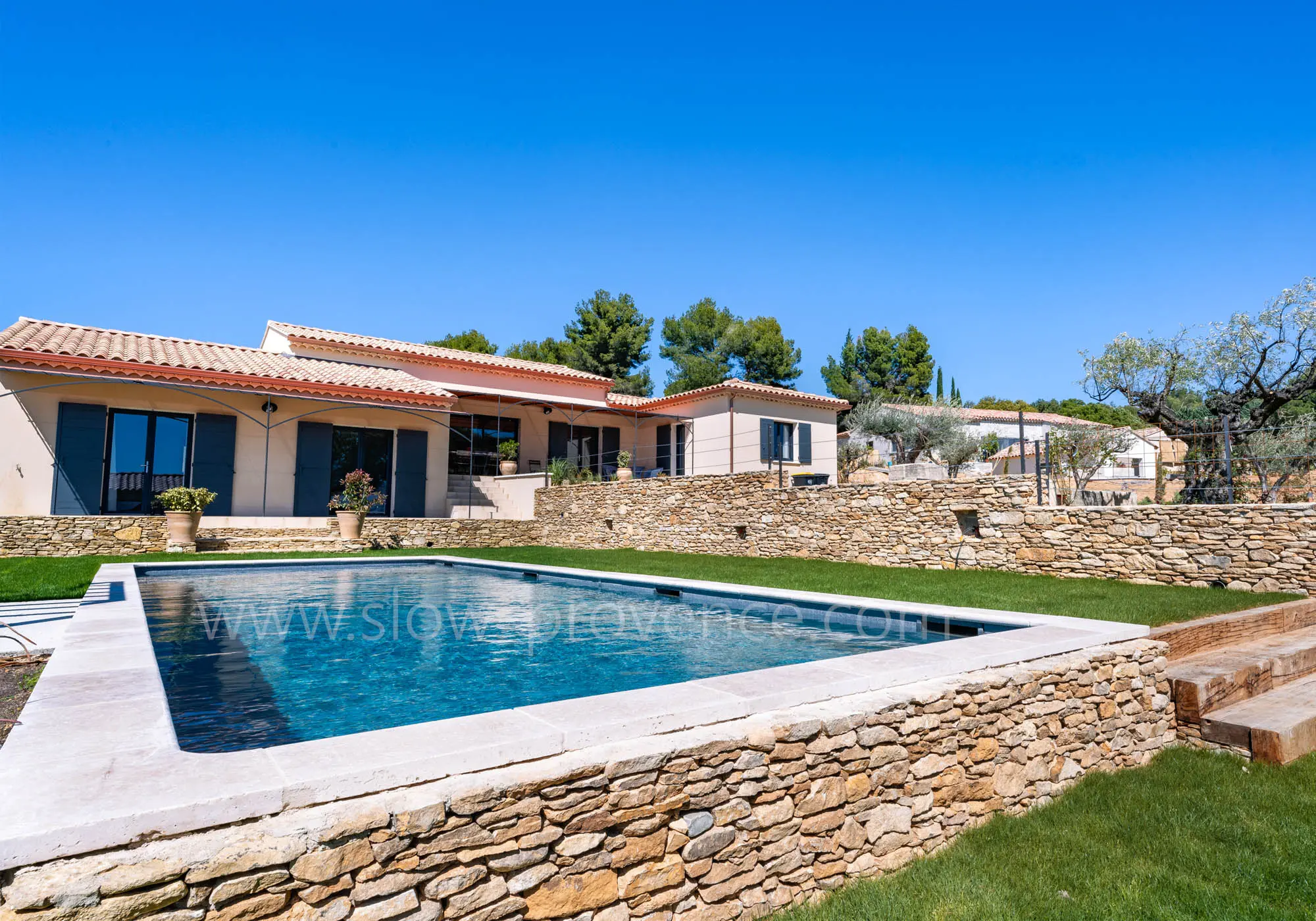 Ideal villa for 2 couples or a small family