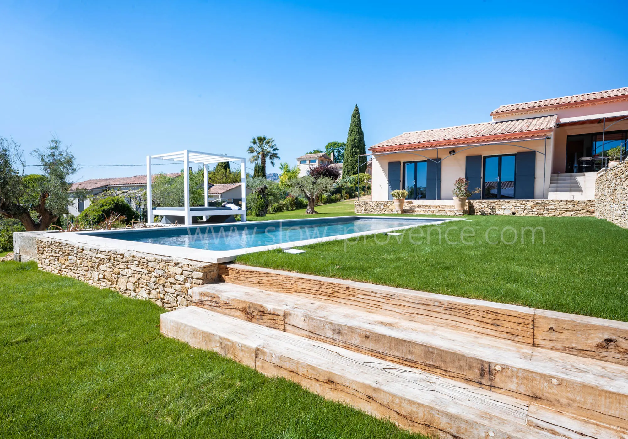 Landscaped garden &amp; dry stone walls
