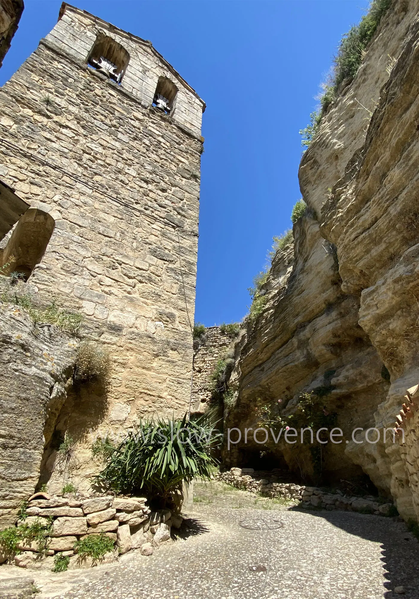 La Roque sur Pernes, joli village à arpenter