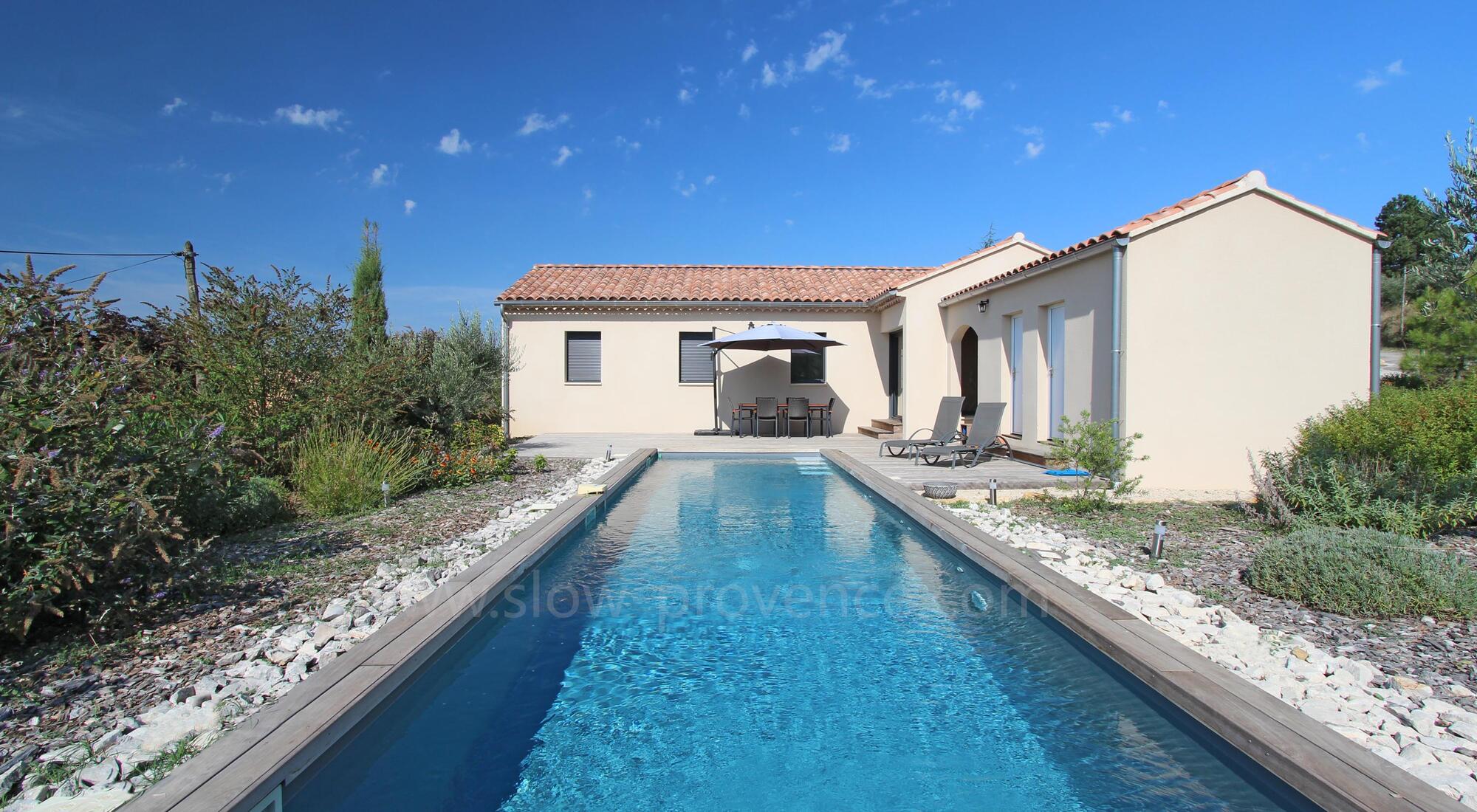 Nice villa at walking distance to the village of Bedoin