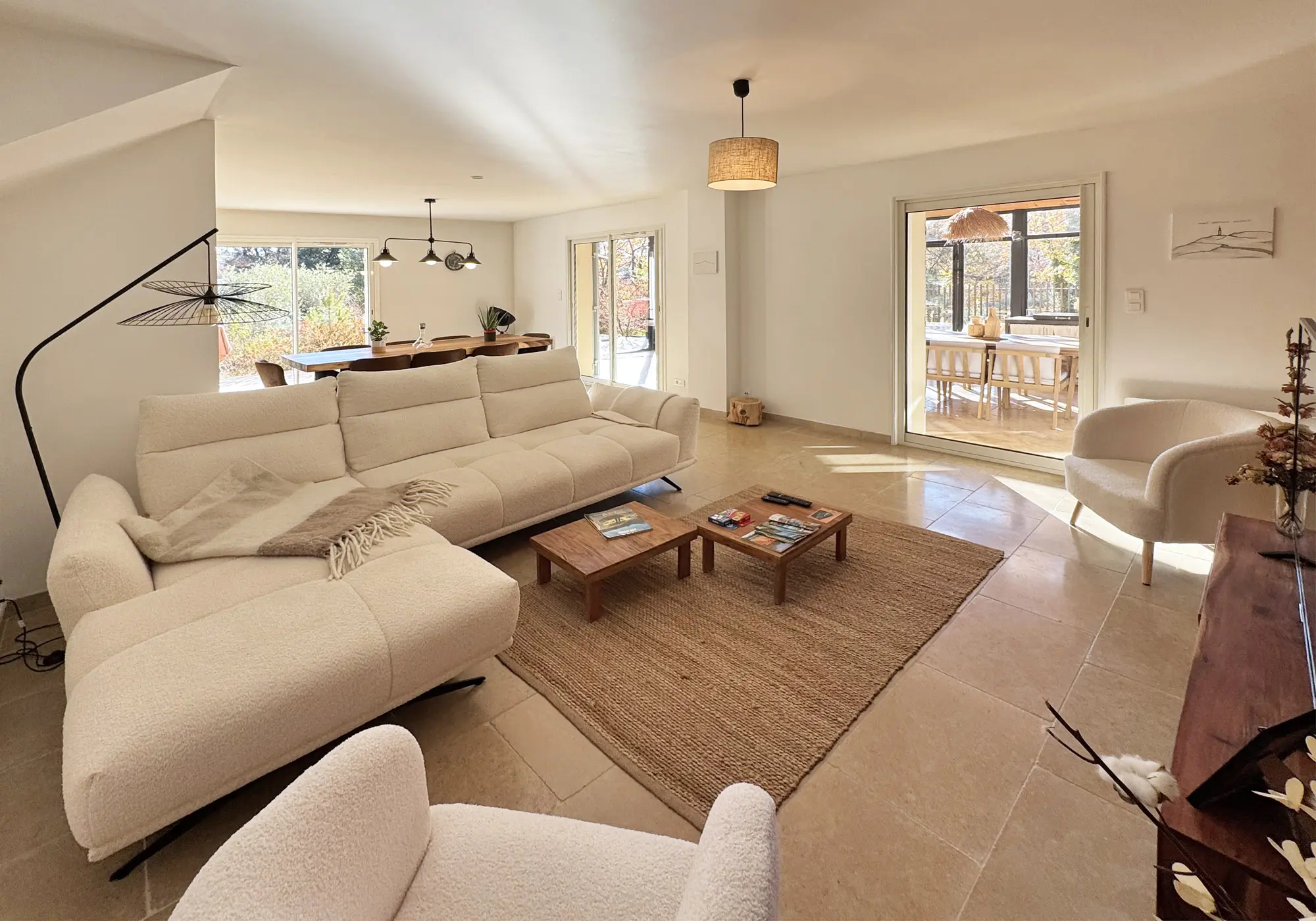 Open onto the veranda