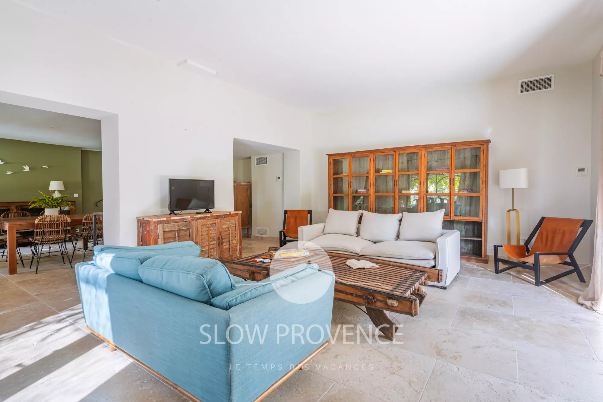 Cozy spaces for sharing convivial moments