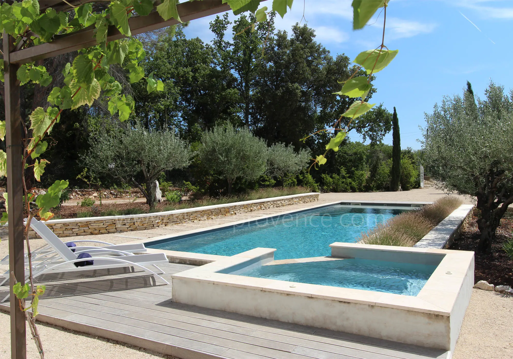 Whirlpool am Pool