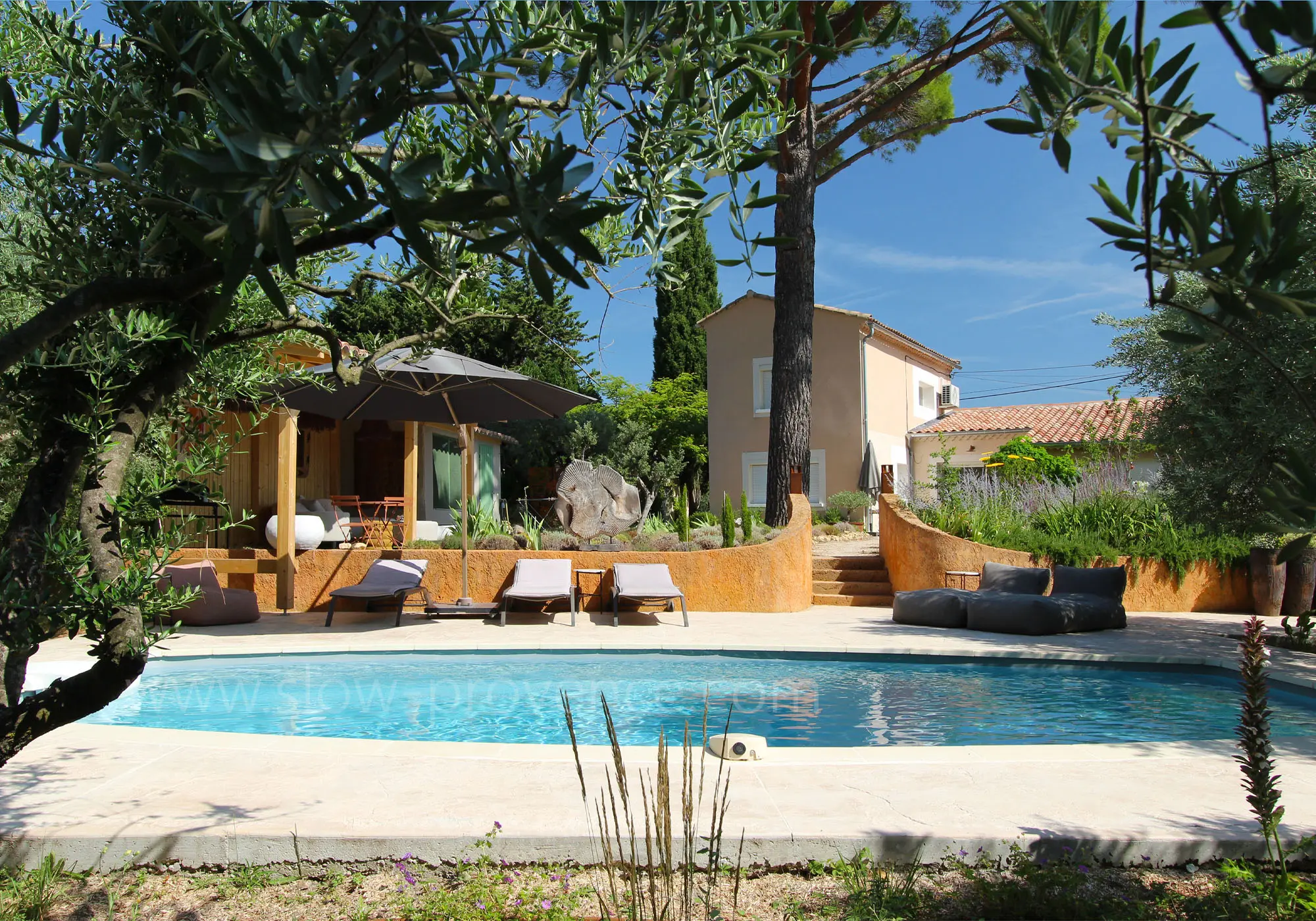 Welcome and discover Jardins de Caromb