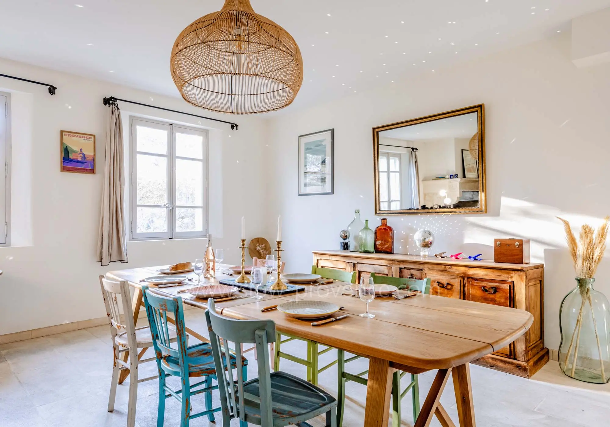 Dining room adjoining the living room