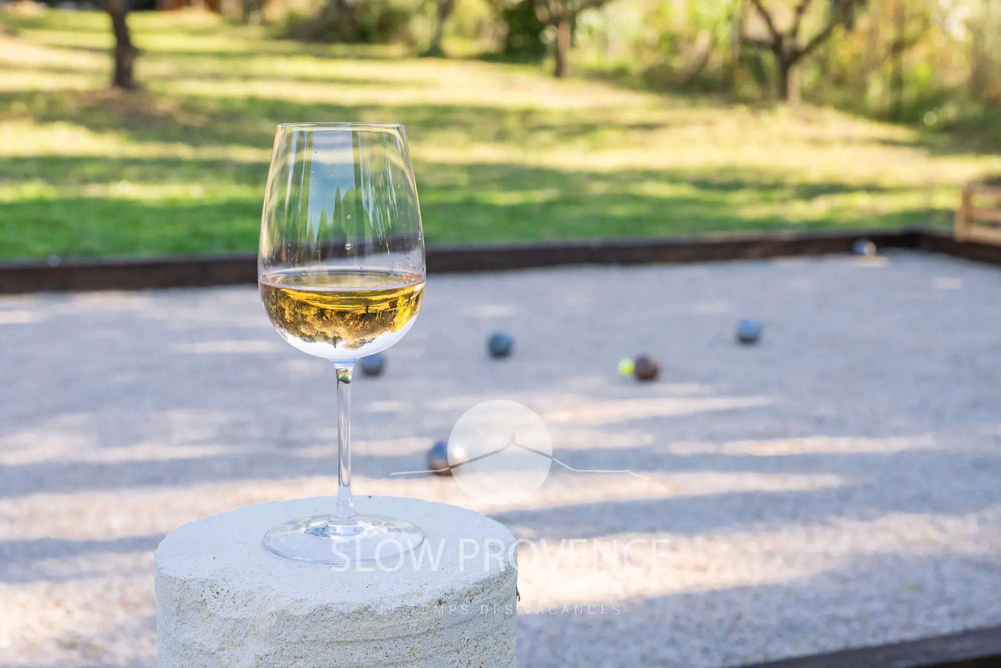 An aperitif in the heart of Provence