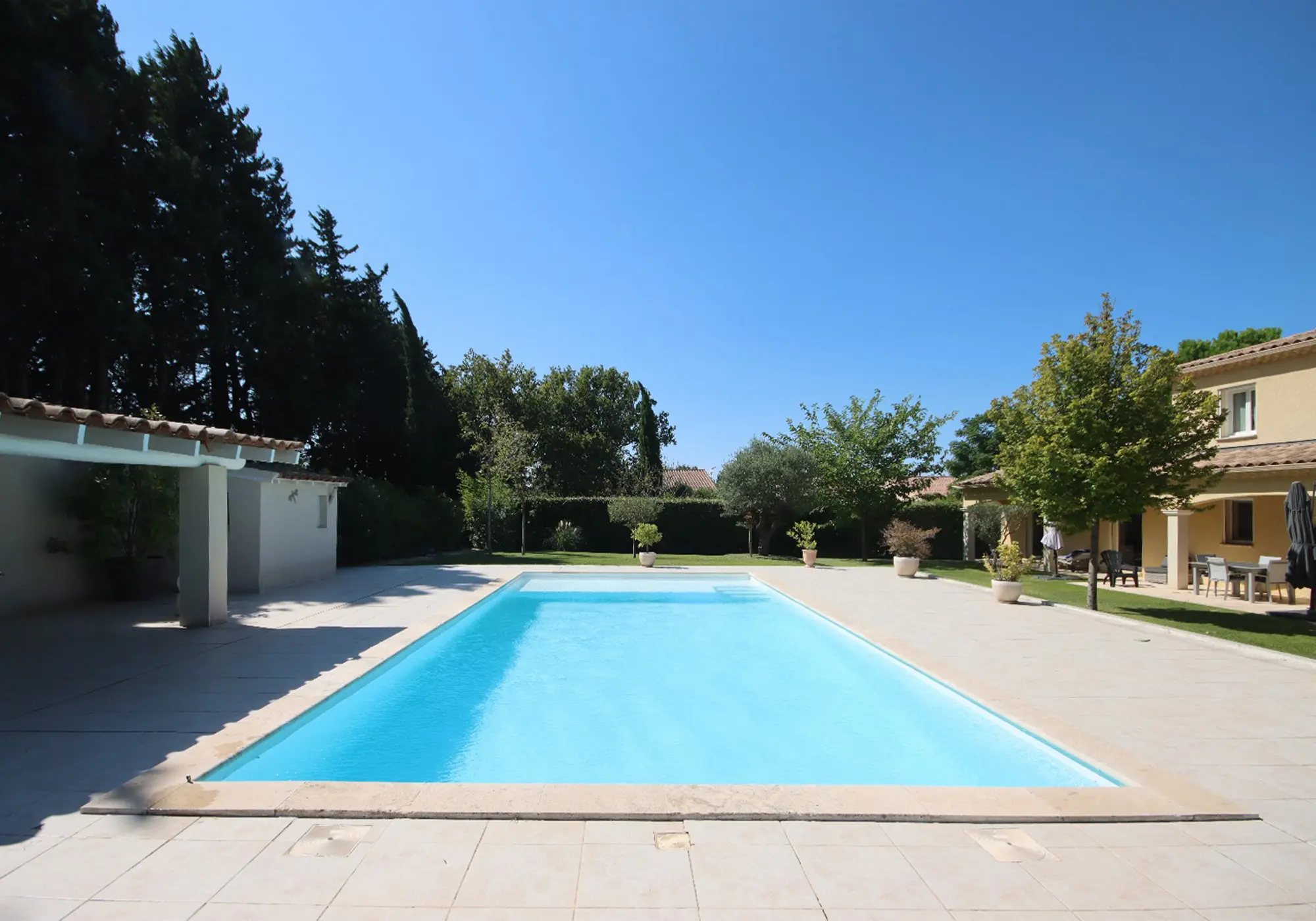 Huge private swimming pool