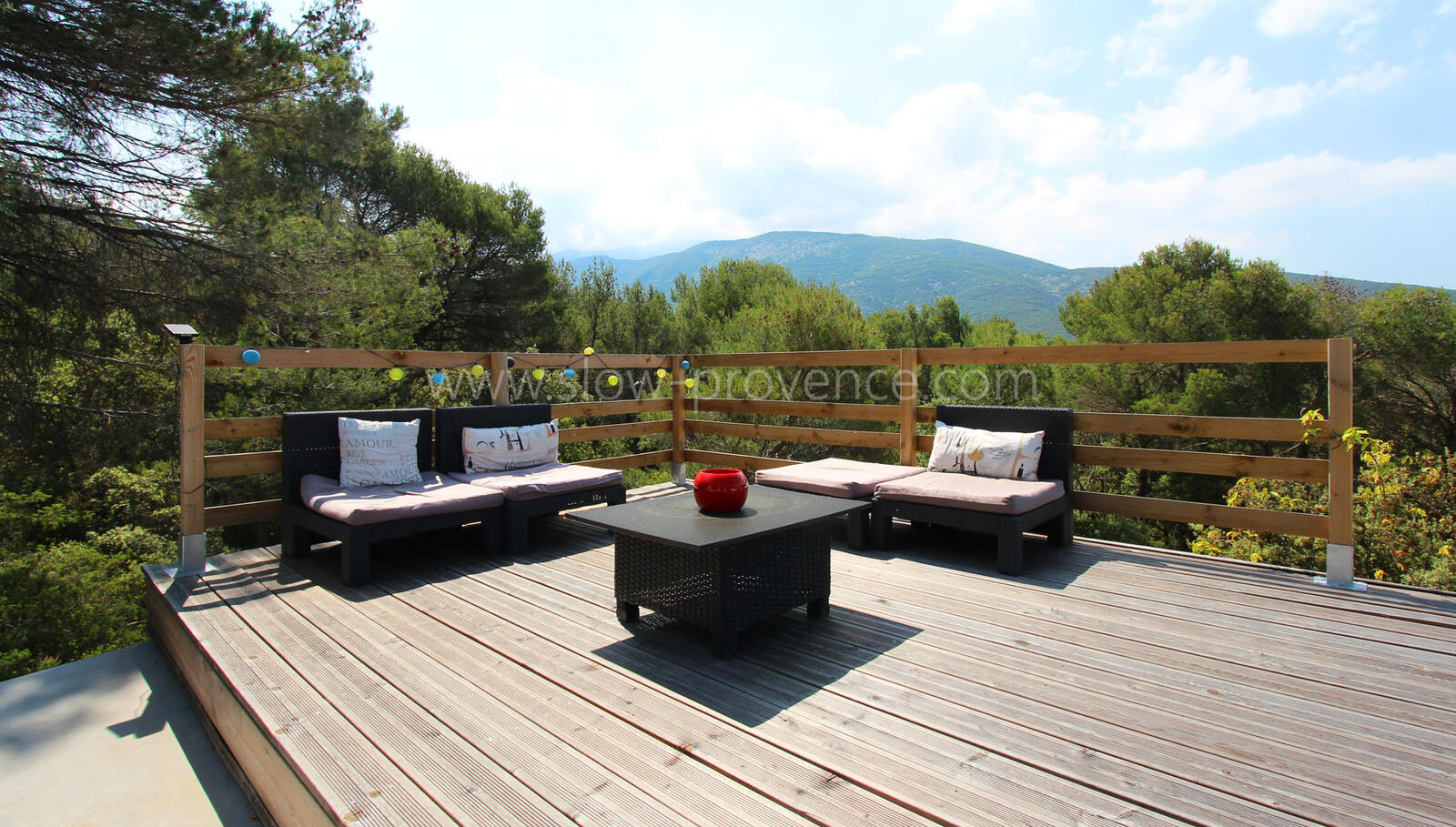 Garden furniture with Mont-Ventoux view