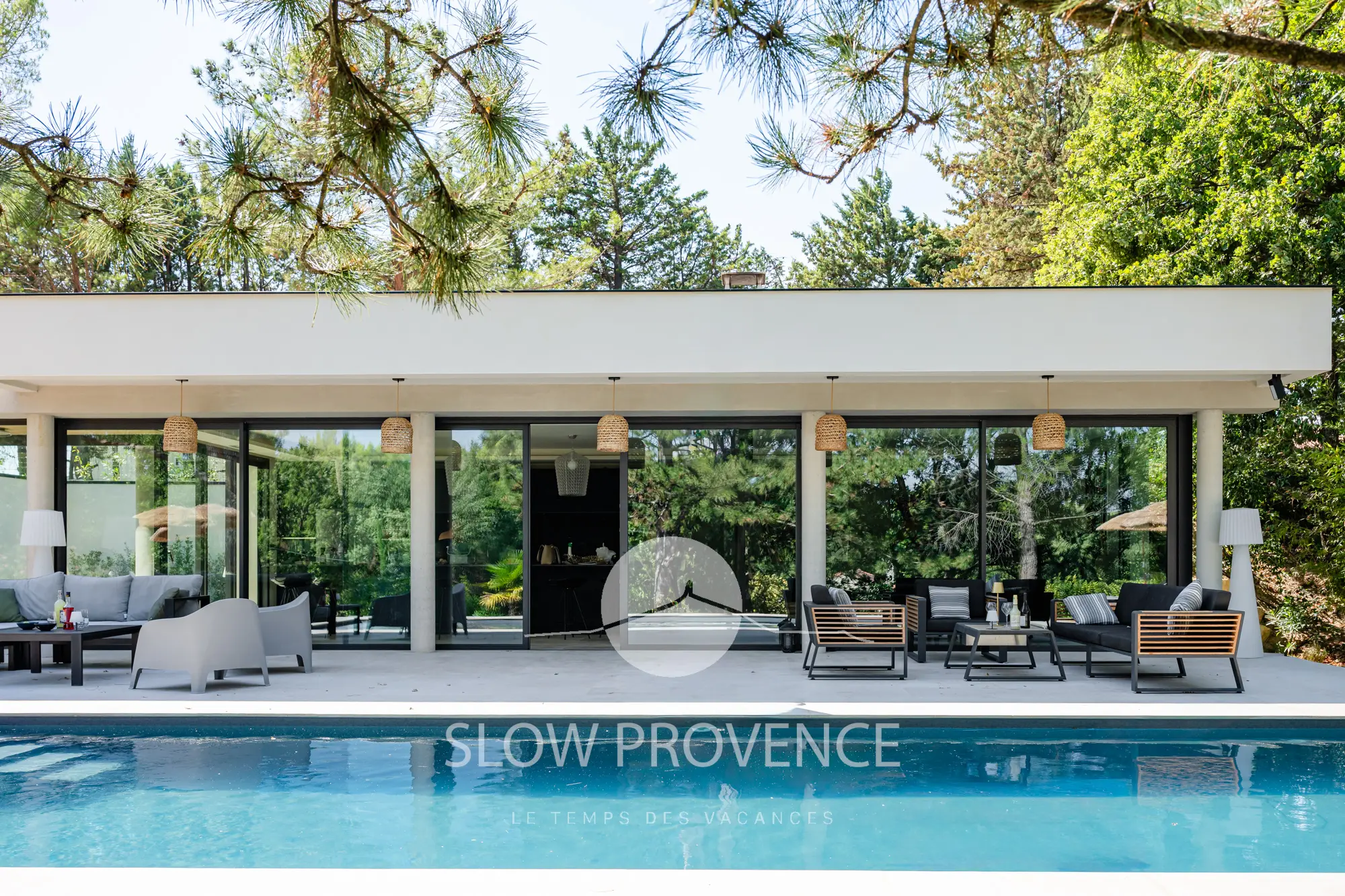 In a modern and comfortable construction