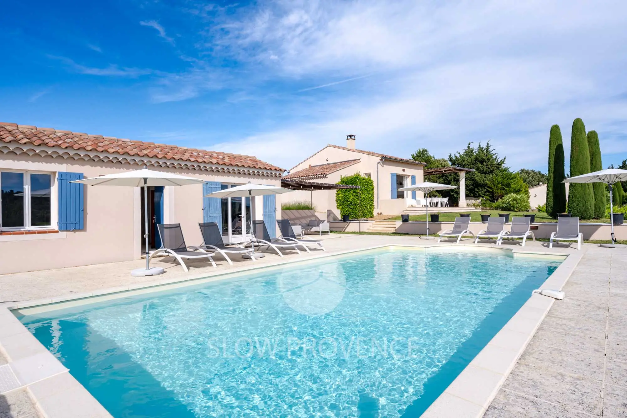 Une grande villa de 5 chambres avec le Mt Ventoux en arrière-plan, voici la Villa Provence !