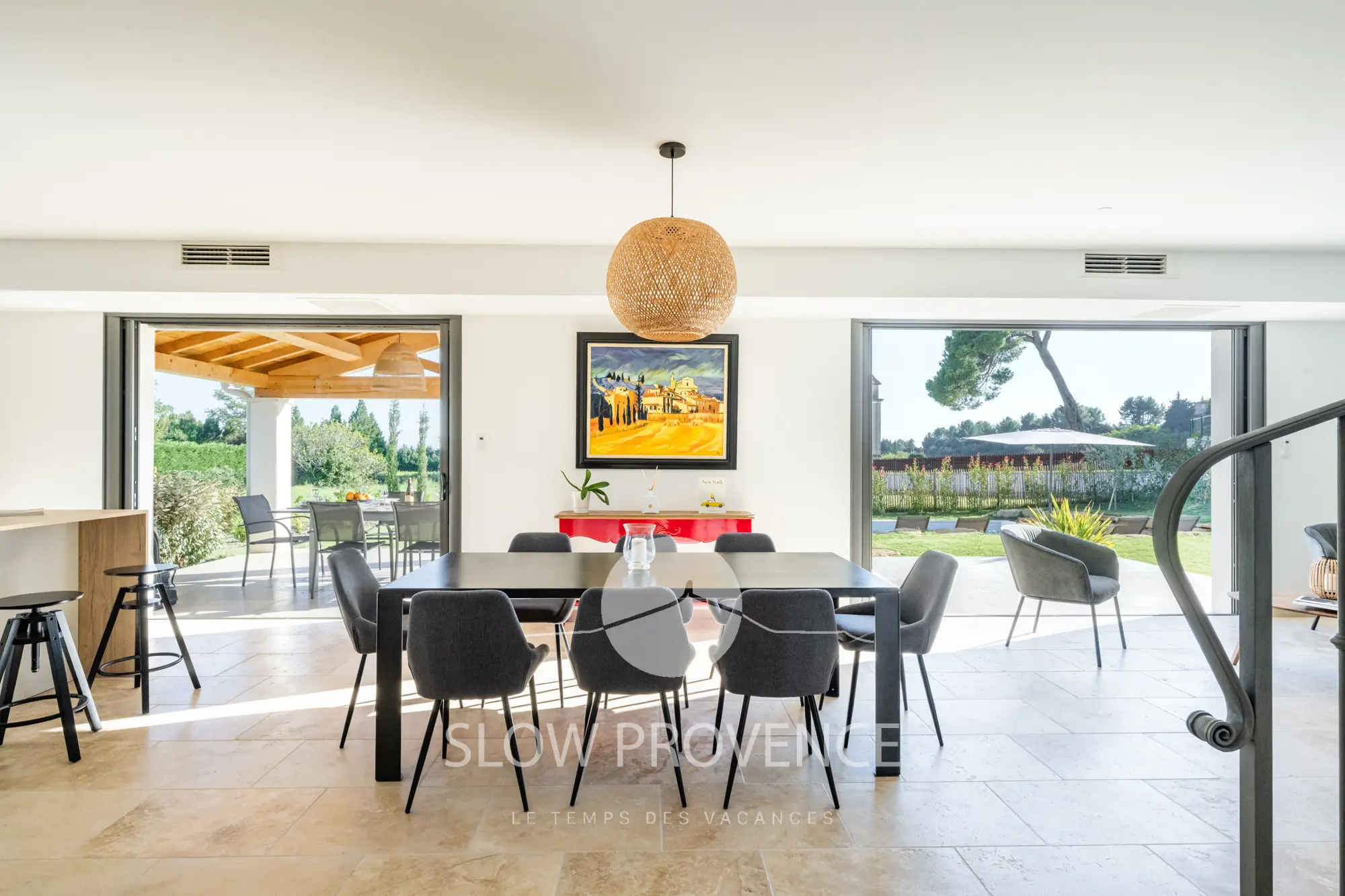 Entrance to the dining room